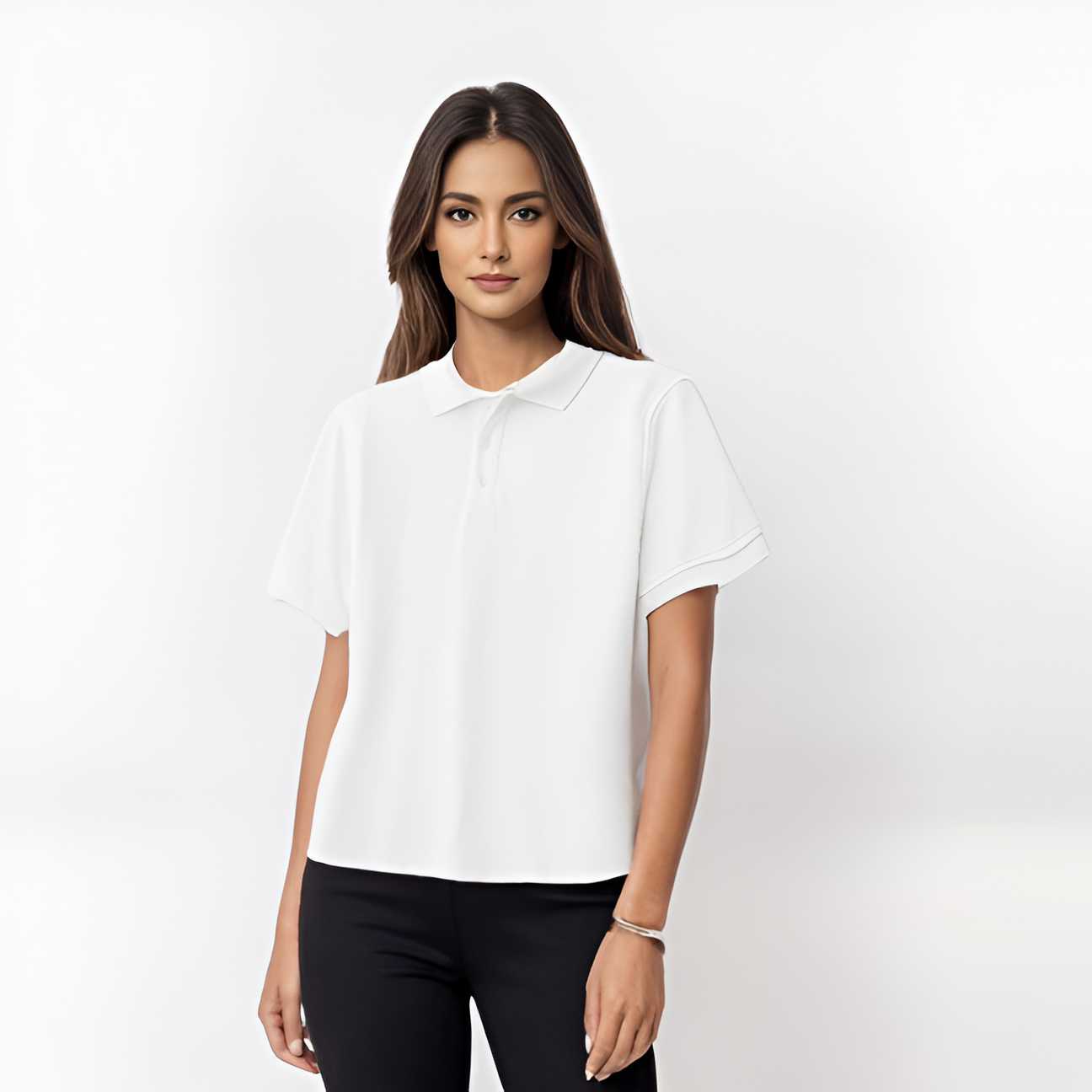 Polo Yaka Beyaz Tişört